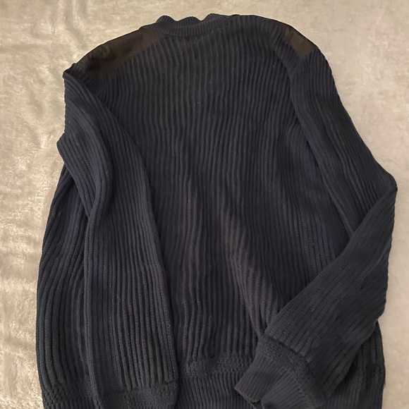 Men’s navy blue large Calvin Klein cardigan - Picture 3 of 5